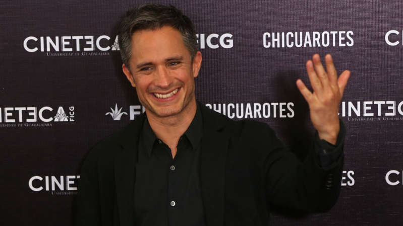 Gael García gana pleito a marca de whiskey por usar su imagen sin permiso