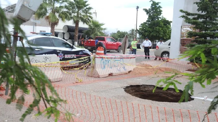 Indigna accidente por socavón, en Sonora