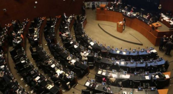 Posterga Senado reforma para permitir aborto en menores