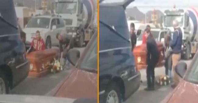 VIDEO: Cae féretro de carroza y el chofer ni en cuenta, en Saltillo