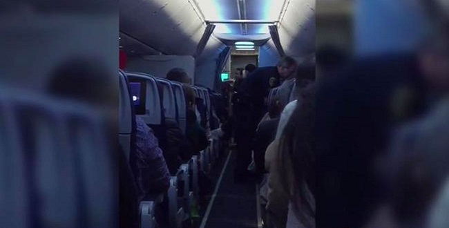 Denuncian que por negligencia de Aeroméxico murió un pasajero durante vuelo