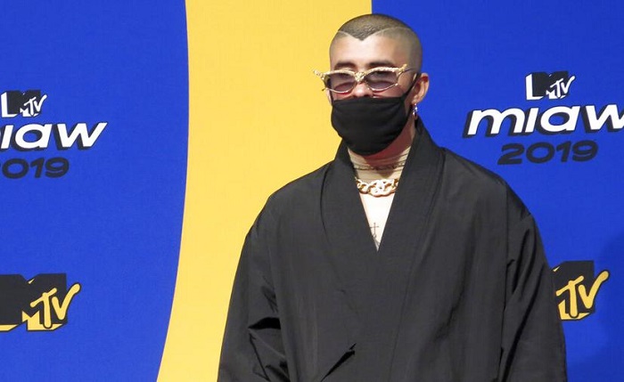 Sacan a Bad Bunny por dar show en un partido de la NBA