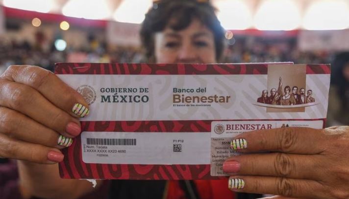 ¿Se bajará la edad para recibir los $4,800 pesos bimestrales de Pensión Bienestar?