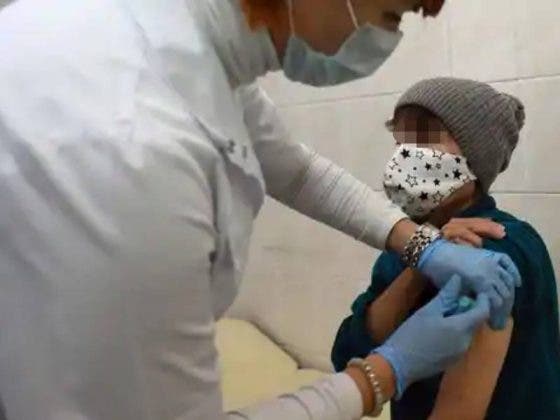Rusia aplica vacunas contra el Covid-19 a personas indigentes