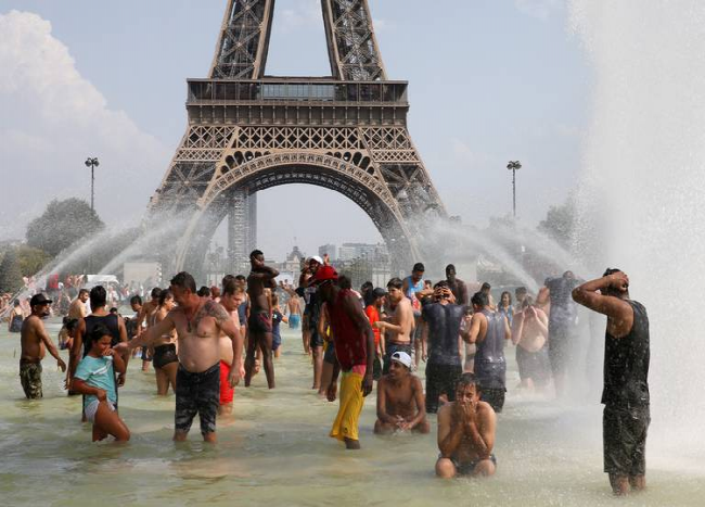 París alcanza los 42.6 grados y bate su récord histórico de calor