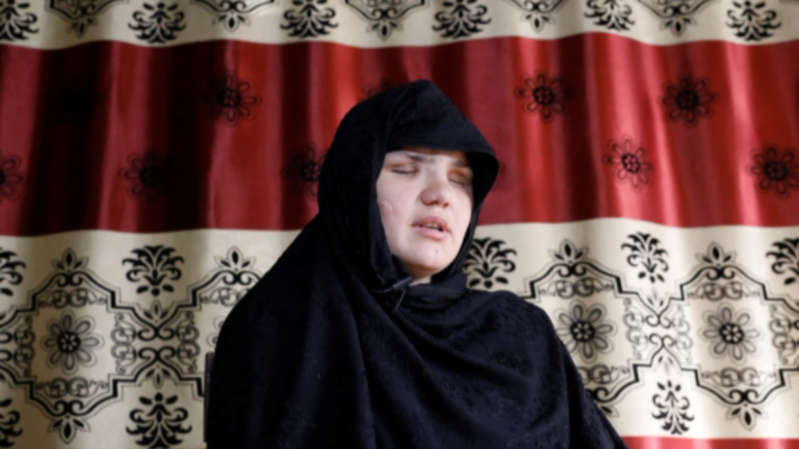 "Los talibanes alimentan a sus perros con cuerpos de mujeres", revela sobreviviente