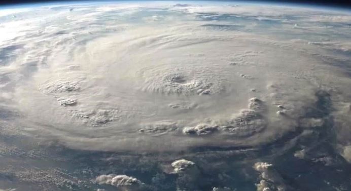 Pronostican intensa temporada de huracanes