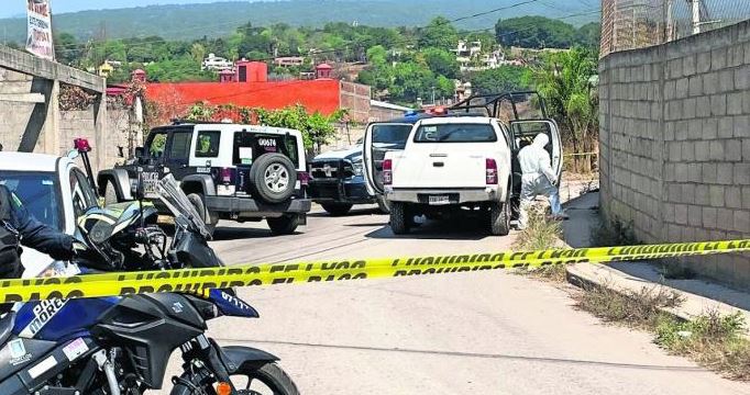 Morelos: Trabajador de limpieza halla cadáver en una bolsa en un baldío
