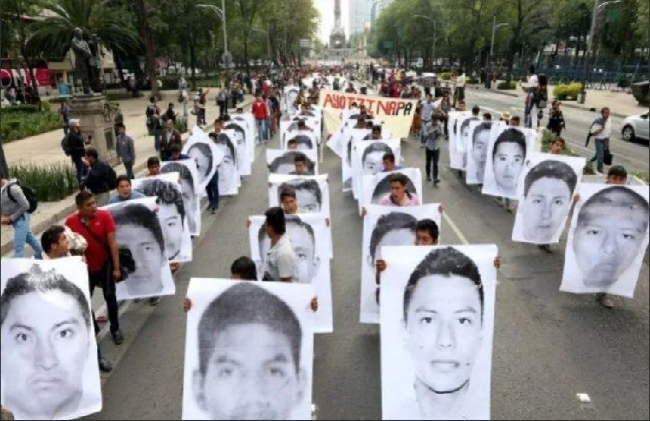 Crean Unidad Especial de Investigación para caso Ayotzinapa