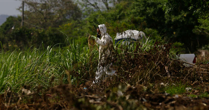El Salvador: Mató a dos mujeres y en su casa y tenía restos de otras 14