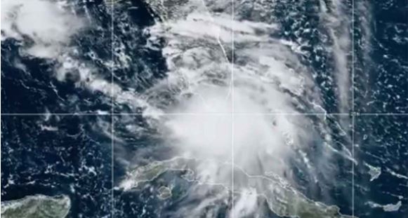 'Sally' podría convertirse en huracán antes del lunes