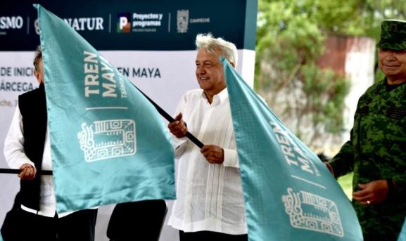 La gira de López Obrador sigue por estados con alto nivel de contagio