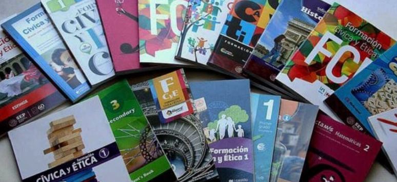 Polémica por propuesta de AMLO de cambios en libros de texto gratuitos