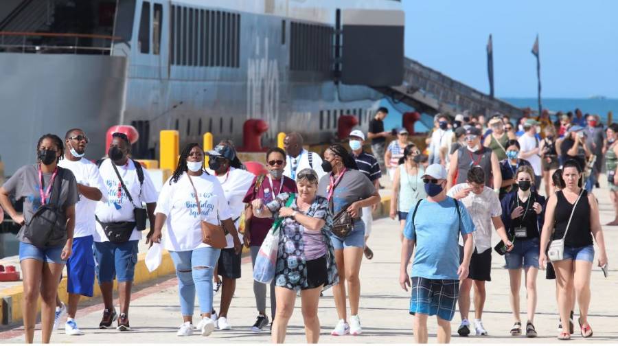 Cruceros evitarían pasar por México por nuevo impuesto