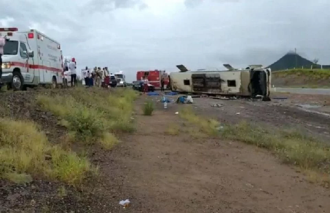 Dos de los 5 que murieron en camionazo en Sonora eran niños