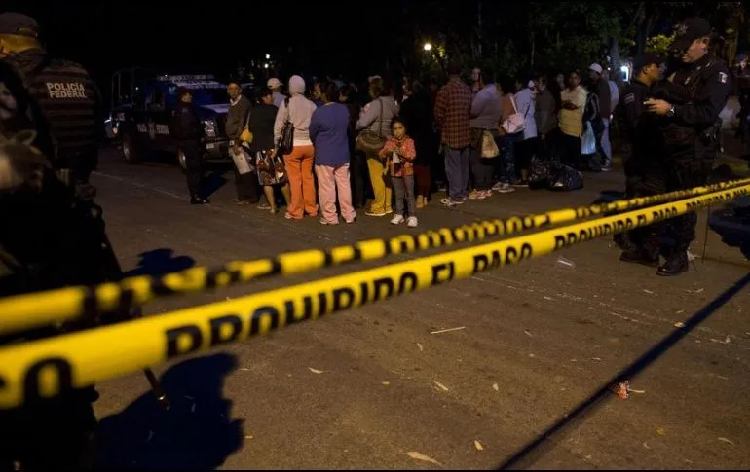 Emboscada en Michoacán deja tres policías heridos