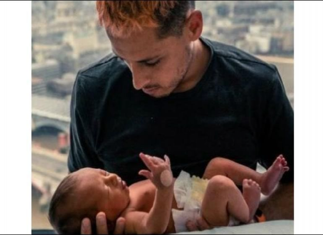 "Chicharito" Hernández comparte video del nacimiento de su hijo