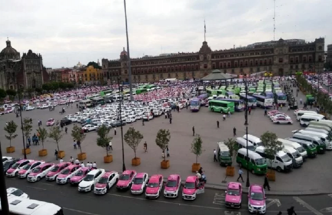 Taxistas preparan protesta contra aplicaciones de transporte en CDMX