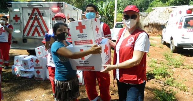 Yucatán: Cruz Roja Mexicana entrega ayuda humanitaria a familias de Tekax