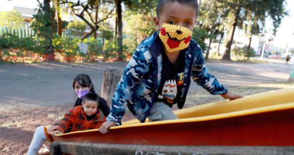 Niño con cáncer pierde un ojo por falta de medicinas