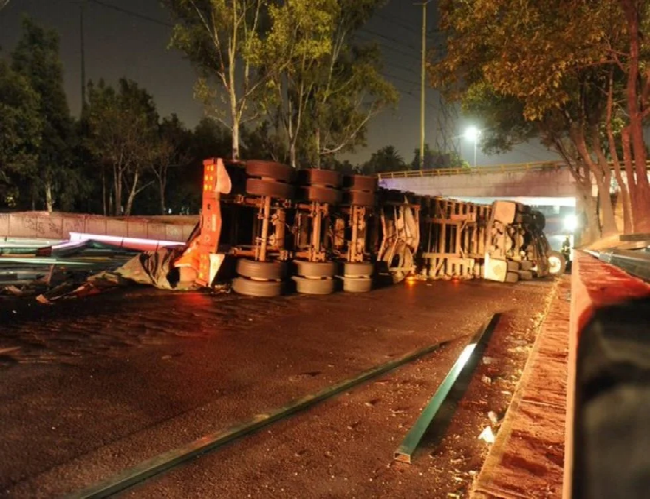 3 muertos y 26 heridos en accidente de autobús de Veracruz