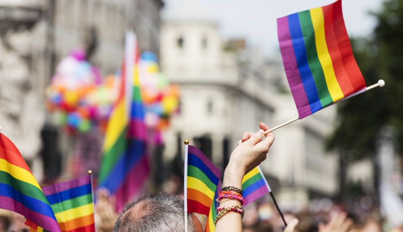 Médicos podrán negarse a atender a comunidad LGBT en Nuevo León