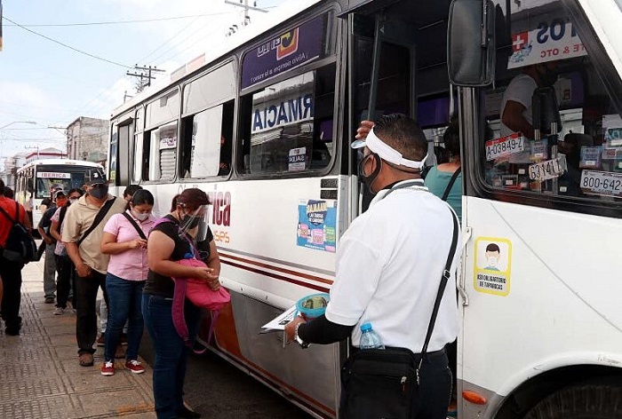 Mérida: Cambio de paraderos entre molestia e incertidumbre de usuarios