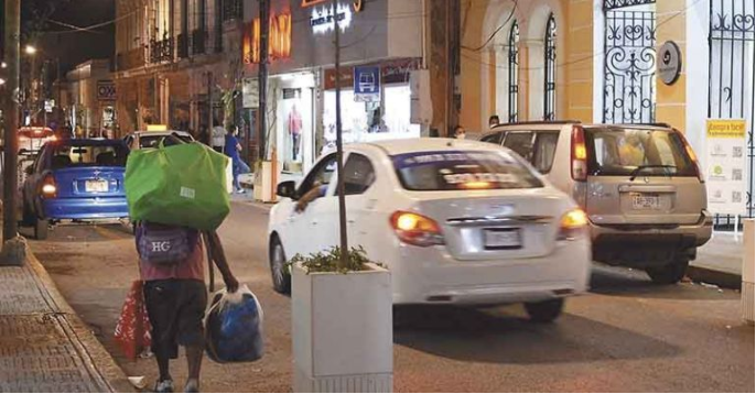 Mérida: No se respetan señalamientos para restringir la movilidad en el Centro