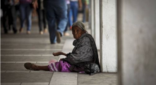 Rompe récord la pobreza en México: Más de 11 millones ni la canasta básica
