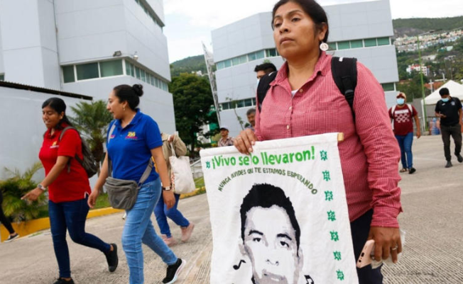 "Te buscaré hasta mi último latido": promete madre de uno de los 43 de Ayotzinapa