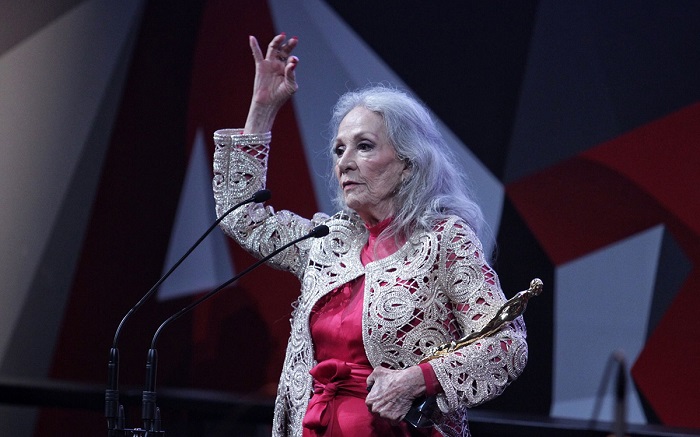 Muere, víctima de cáncer, la primera actriz Isela Vega, a los 81 años de edad