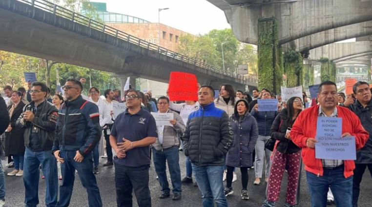 (VÍDEO) Trabajadores del Poder Judicial 'desquician' con bloqueos vialidades en CDMX