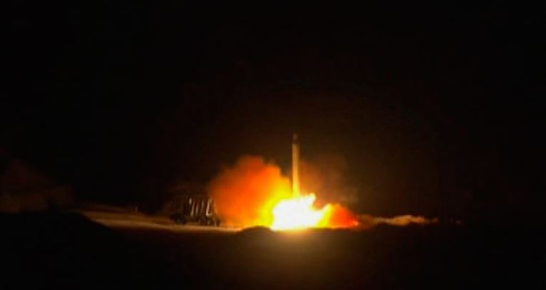 ¡No se calman! 8 cohetes impactan en base iraquí donde hay soldados de EE.UU.