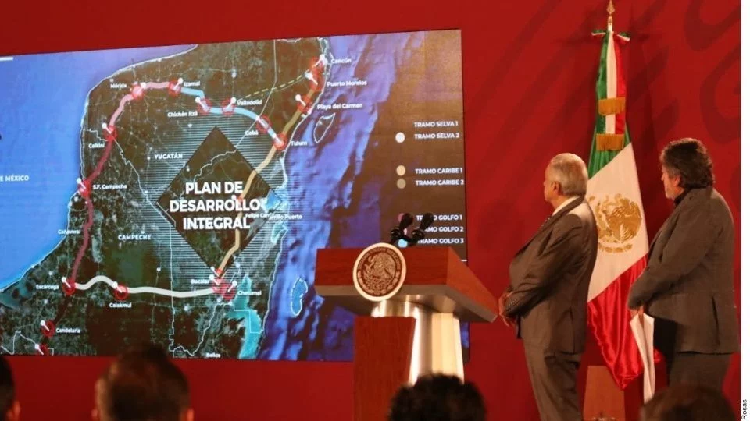 Empresarios de México aprueban proyectos de infraestructura de AMLO