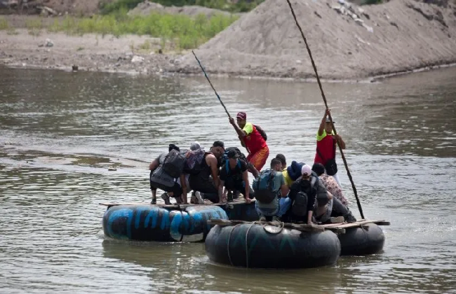 México y Honduras iniciarán plan para evitar migración forzada