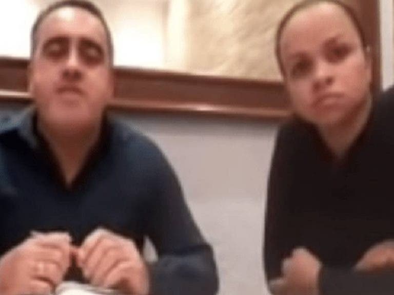 (VIDEO) Pastor agrede a su esposa cuando transmitían en vivo