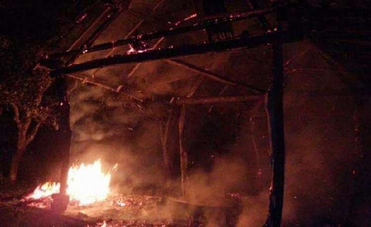 Mérida: Abuelita se salva de morir quemada tras incendiarse su casa
