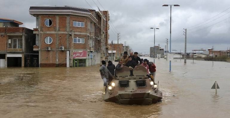 Se eleva a 76 número de muertos por inundaciones en Irán