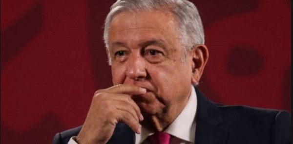 AMLO ya decidió viajar y por tanto está obligado a usar cubrebocas