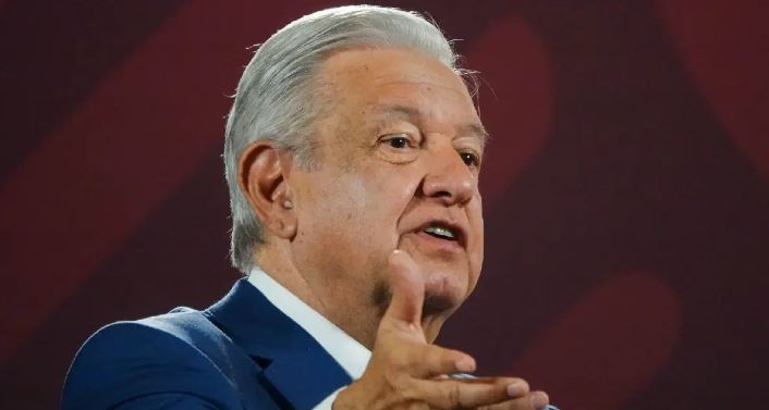 Oposición condena "injerencia" de AMLO en Perú