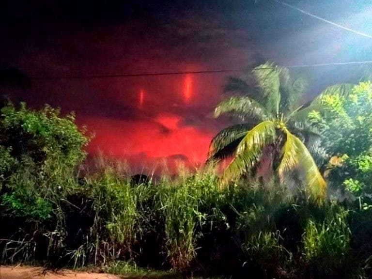 Aparecen extrañas luces en el cielo de Villahermosa