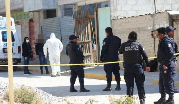 Madre muere de infarto al ver que su hijo mató de varias cuchilladas a un menor