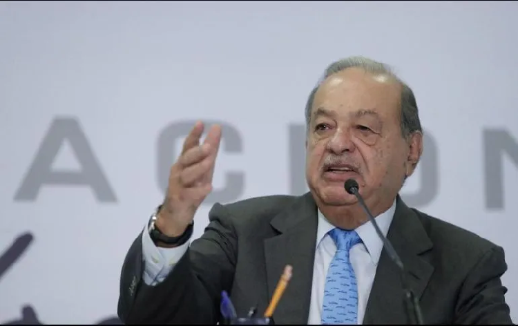 Carlos Slim y familia salen del top 10 de billonarios de Forbes
