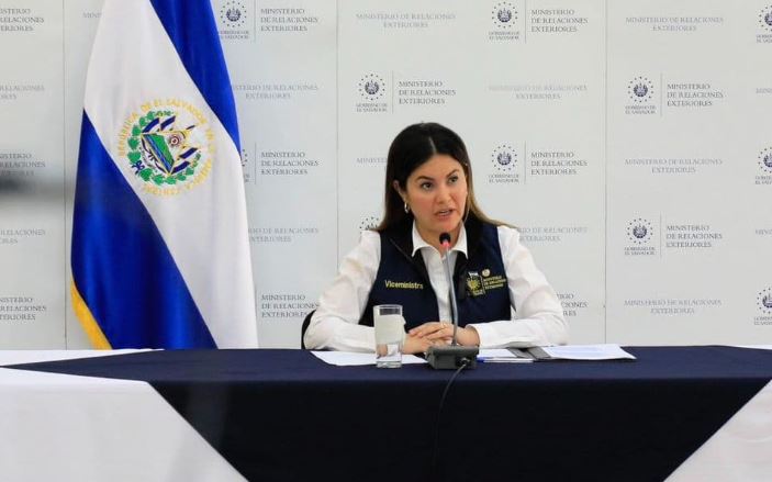 El Salvador exige renuncia de autoridades migratorias de México