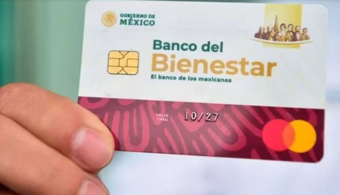 Beneficiarios de "programas sociales" ya no los recibirán en tarjetas de BBVA y Banamex