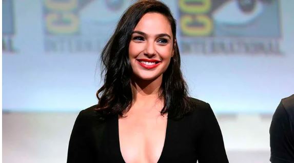 Gal Gadot: heroína real a los 12 años, reina de belleza a los 18 y soldado a los 20