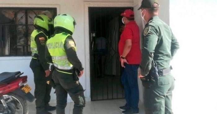 Colombia: Alcalde pone el ejemplo y entrega a su hijo a la policía por violar la cuarentena