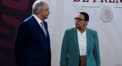 Critican a AMLO por grosero trato a Rosa Icela Rodríguez: “Algo ocultan”