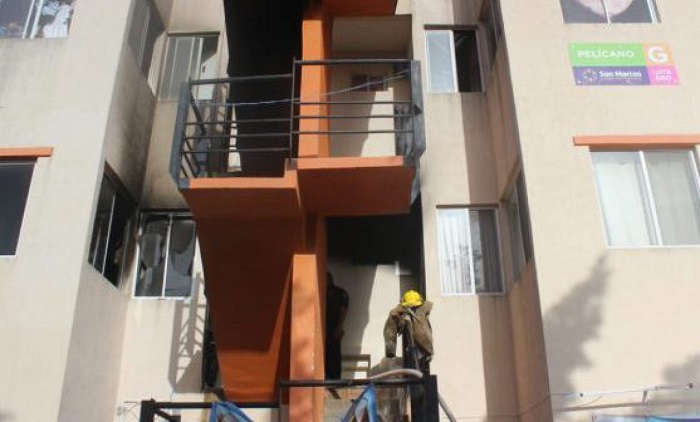 Mérida: Se lanzan de un segundo piso para salvarse de un incendio