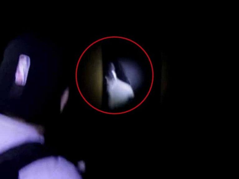 VIDEO: Captan a supuesta "novia fantasma" en parque de diversiones abandonado